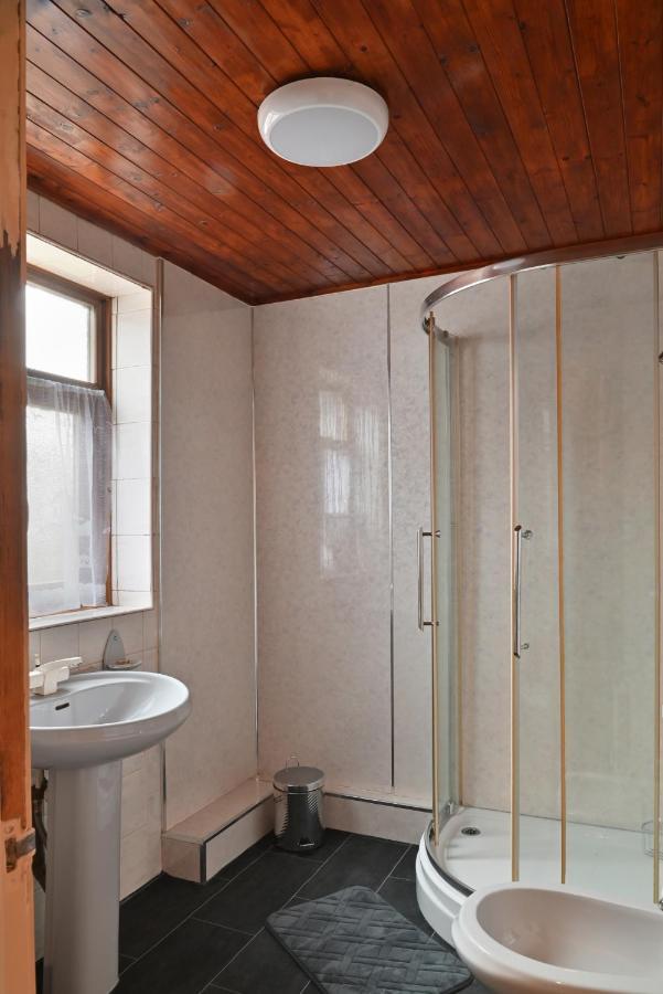 פרסטון Amarillys Guest House מראה חיצוני תמונה